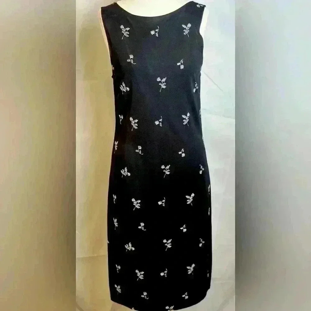 Ann Taylor Black Sheath Dress  with embroidered white flowers (size 10)